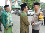 Berbagi Kebahagiaan Hari Raya Idul Adha, Polres Mojokerto Distribusikan Hewan Kurban 12 Sapi Dan 17 Kambing