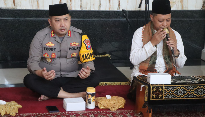 Polres Pasuruan Gelar Binrohtal Rutin Dan Santunan Anak Yatim