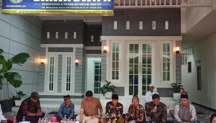 Dialog Kerakyatan Bersama Jurnalis Dan Lsm Di Markas Baraccuda Dihadiri Gus Dulloh