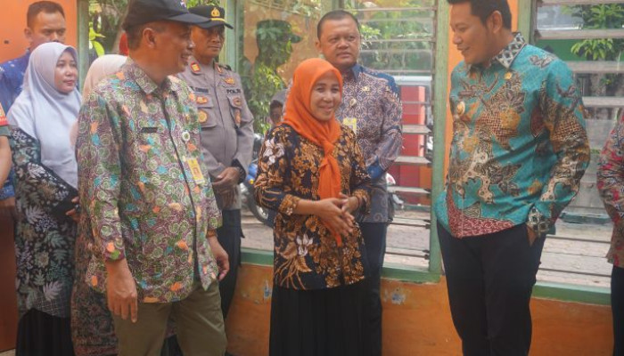 Gedung Tk Desa Wonoplintahan Ambruk, Plt. Bupati Sidoarjo Perintahkan Segera Lakukan Perbaikan