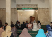 Polisi Fasilitasi Tahanan Narkoba Menikah Di Masjid Baiturahim Polres Kediri Kota