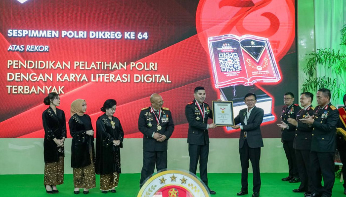 Sespim Lemdiklat Polri Gelar Kegiatan Pemberian Rekor Muri Untuk Literasi Dan Art Policing Lukisan