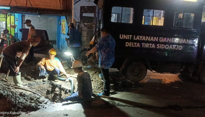 Pipa Induk Milik Delta Tirta Bocor, Petugas Gerak Cepat Lakukan Perbaikan 