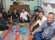 Dpd Swi Sidoarjo Takziah Ke Rumah Duka Tokoh Pers Jatim Alm Suharto 