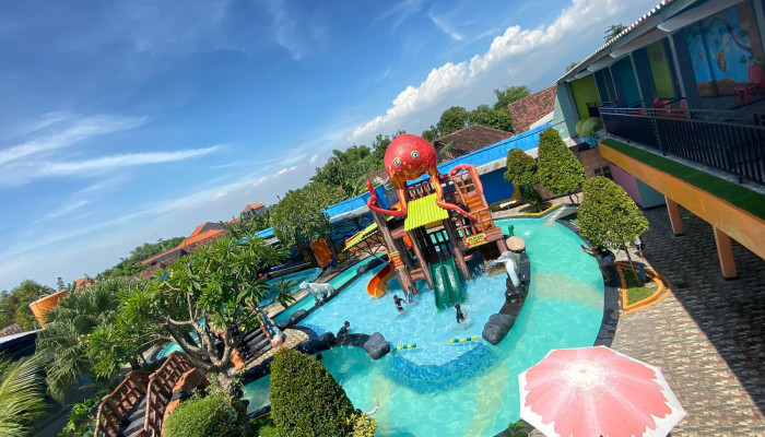 Jungle Waterpark Desa Ketegan Yang Cantik, Cocok Buat Liburan Keluarga