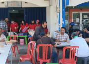 Berbagi Kasih, Gereja Bethel Taman Pondok Jati Sediakan Makan Siang Gratis
