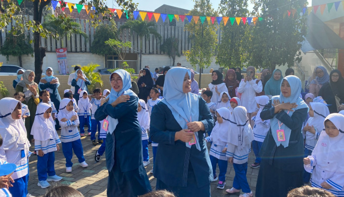 Mpls Dan Deklarasi Kasih Sayang Tahun Ajaran 2024/2025 Di Kb-Tk Al Muslim Sidoarjo