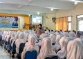 Polres Lumajang Ajak Pelajar Tertib Berlalu Lintas Melalui Program Police Goes To School