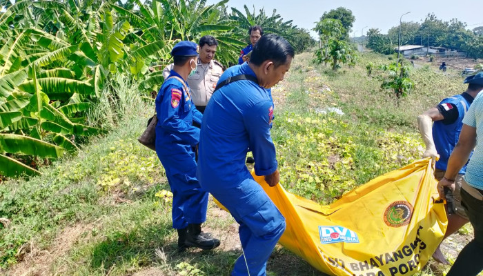 Polsek Jabon Dan Nelayan Temukan Mayat Terapung Di Sungai Brantas 