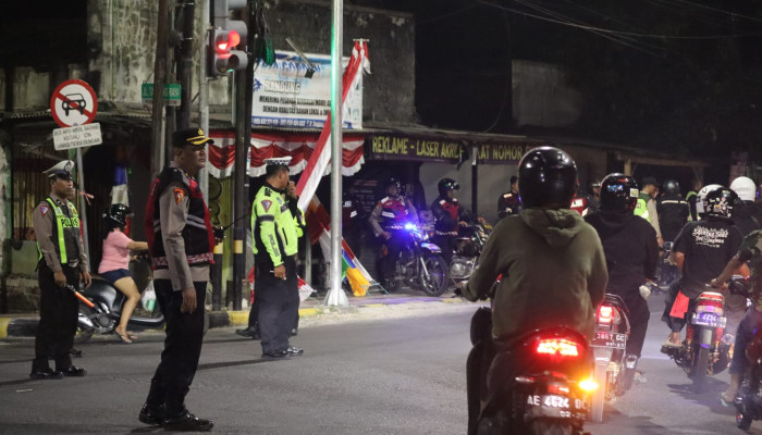 Polres Madiun Kota Gelar Penyekatan Jalur Perbatasan Pada Pengesahan Warga Baru Pandan Alas