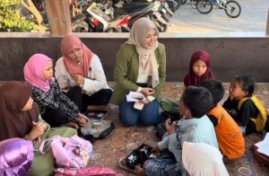 Mahasiswa Fakultas Hukum UPN Veteran Jawa Timur Gelar Acara KKN ’CILUKBA' di Surabaya 2 Img 20240714 113736