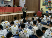 Wujudkan Sadar Berlalu Lintas, Satlantas Polres Pasuruan Sosialisasi Safety Riding Ke Sekolah