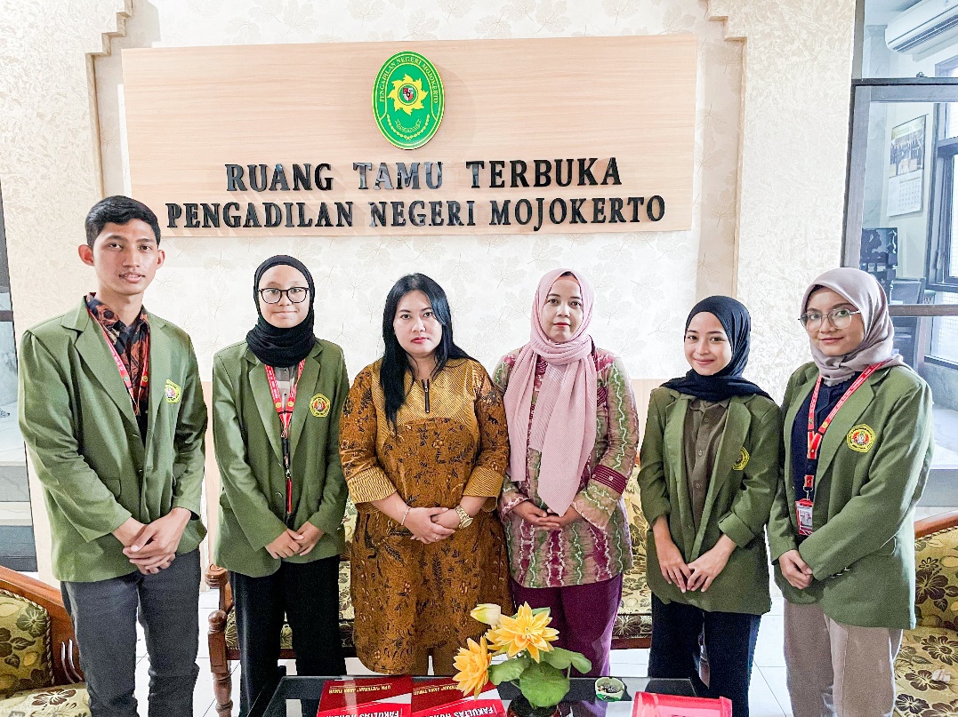 Kegiatan Mahasiswa Magang MBKM Fakultas Hukum UPN Veteran Jawa Timur di PN Mojokerto Kelas 1A