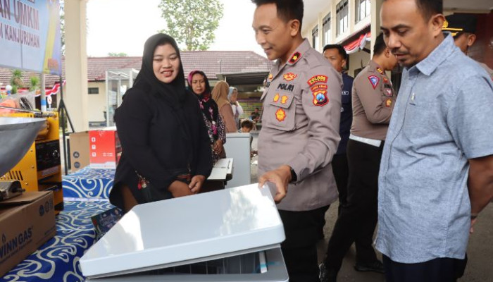 Sapa Keluarga Korban Tragedi Kanjuruhan Asal Probolinggo Dan Pasuruan, Polres Malang Salurkan Bantuan Umkm