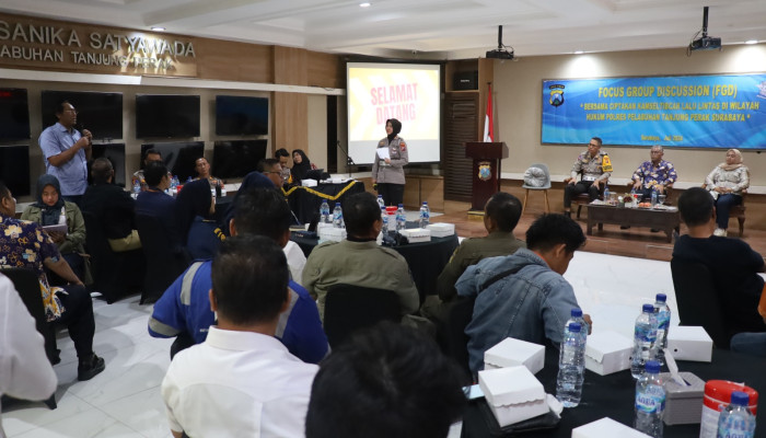 Polres Pelabuhan Tanjungperak Gelar Fgd Ajak Semua Elemen Wujudkan Kamseltibcarlantas