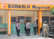 Jumat Berkah, Polres Malang Bagikan Makanan Tambahan Kepada Tahanan