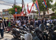 Dua Hari Demo, Kapolsek Gedangan Di Backup Dalmas Polresta Sidoarjo Kawal Massa Aksi Di Pt Indomarco Untuk Cegah Anarkis