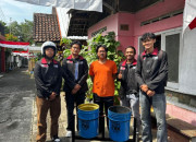 Mahasiswa Umm Gelar Aksi Bersih-Bersih Masjid Al-Ikshan Dan Sediakan Tempat Sampah
