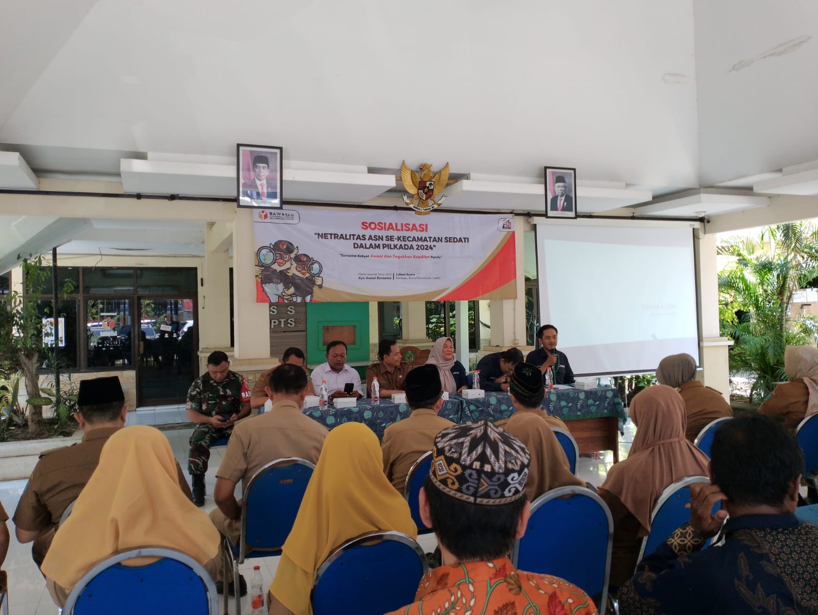 Sosialisasi Netralitas ASN Dalam Pilkada di Kecamatan Sedati, Oleh Tim Panwascam dan Tim Bawaslu