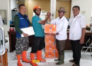 Bpbd Sidoarjo Salurkan Bantuan Makanan Siap Saji Dan 1 Sak Karung Goni 