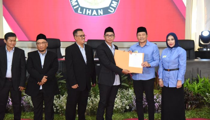 Kpu Sidoarjo Tetapkan Pasangan H. Subandi-Mimik Idayana Sebagai Bupati Dan Wakil Bupati Sidoarjo Periode 2025-2030
