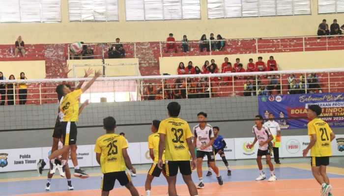 Plt. Bupati Sidoarjo Subandi Buka Kejuaraan Provinsi Bola Voli Indoor U-15