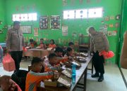 Polres Nganjuk Bagikan Makan Siang Bergizi Gratis Di Sdn 1 Wilangan