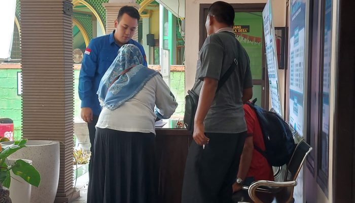 Tim Pidsus Kejari Sidoarjo Mengambil Kembali Uang Yang Sudah Dikembalikan Panitia Ke Pemohon Ptsl Desa Gilang