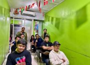 Mahasiswa Upn ”Veteran” Jawa Timur Lakukan Sosialisasi Bahaya Judi Online Di Bimbingan Belajar Harvest English Course