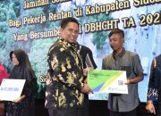 Pemkab Sidoarjo Cover Pekerja Rentan Dengan Bpjs Ketenagakerjaan