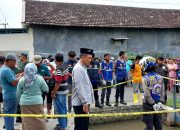Polsek Tarik Tangani Temuan Mayat, Diduga Peristiwa Laka Tunggal Yang Terjebur Ke Sungai 