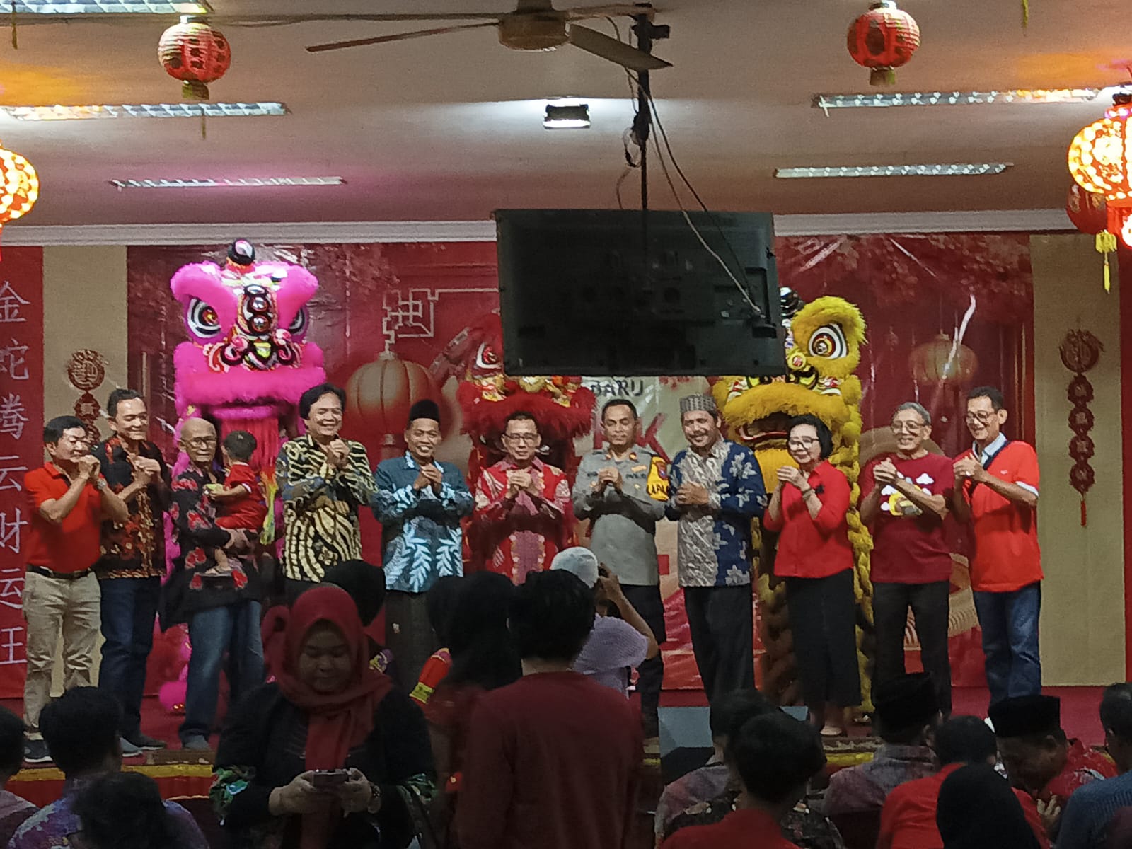 Dua Pilar Kecamatan Krian Hadiri Undangan Perayaan Tahun Baru Imlek Klenteng Teng Swie Bio