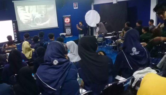 Himmarfi Adakan Pameran Dan Workshop Fotografi Di Stikosa Aws