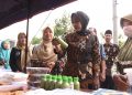 Tinjau Produk UMKM di Taman, Wabup Sidoarjo Dorong UMKM Naik Kelas
