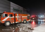Super Market Greensmart Di Jemundo Taman Terbakar