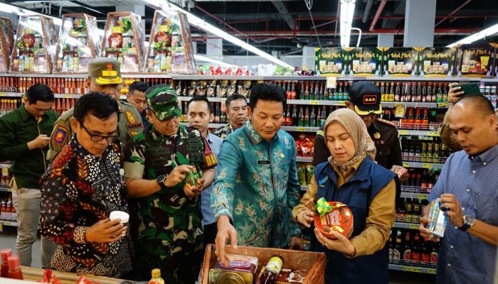 Sidak Supermarket Jelang Lebaran, Forkopimda Pastikan Produk Di Sidoarjo Aman