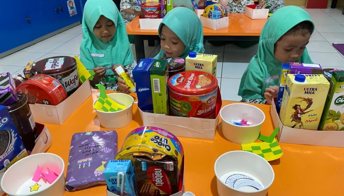 Kb-Tk Al Muslim Berbagi Kebahagiaan Di Bulan Ramadan