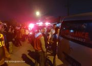 Hujan Tangis Keluarga Dan Pentakziah Mewarnai Kedatangan Korban Longsor Pacet Di Rumah Duka Warga Sukodono