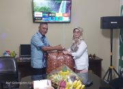 Lurah Sepanjang Taman Gelar Acara Perpisahan Untuk Staff Yang Memasuki Masa Purna Bhakti