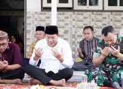 Bupati Sidoarjo Subandi Takziah Ke Rumah Duka Korban Hanyut Di Pantai Balekambang