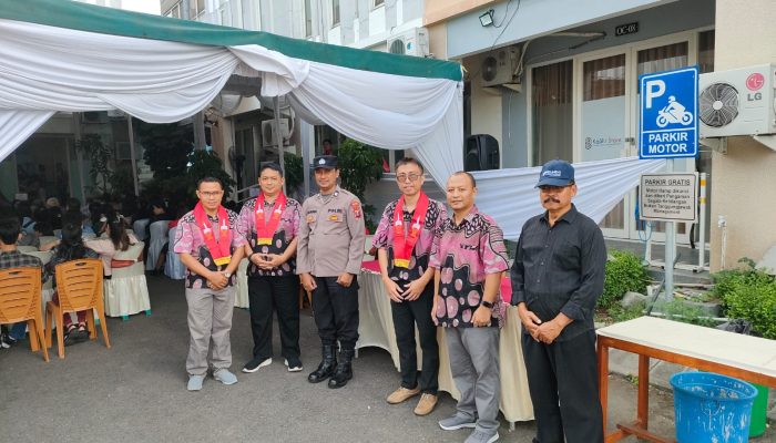 Polsek Taman Laksanakan Pengamanan Ibadah Jumat Agung Di 15 Gereja