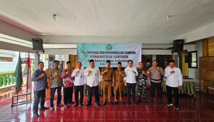 Pelantikan Dan Pengambilan Sumpah Jabatan Perangkat Desa Sedatigede