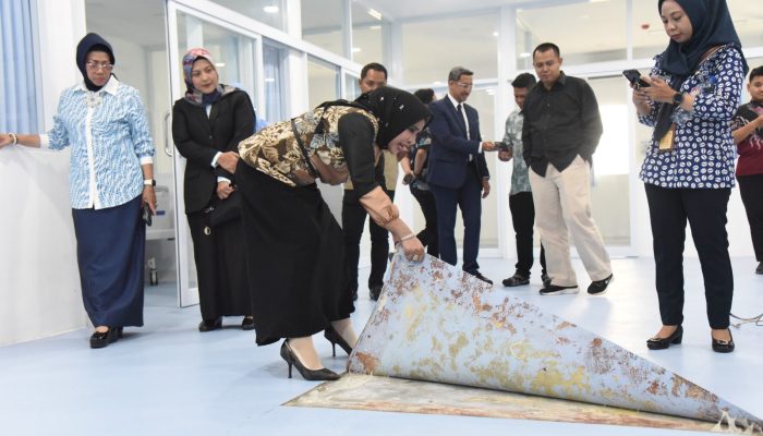 Sidak Pelayanan Rsud Sibar, Wabup Sidoarjo Jumpai Pengerjaan Lantai Igd Mengecewakan