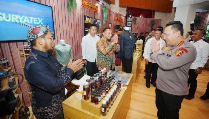 Buka Rakernis Densus 88, Kapolri Kunjungi Stan Usaha Eks Narapidana Teroris 