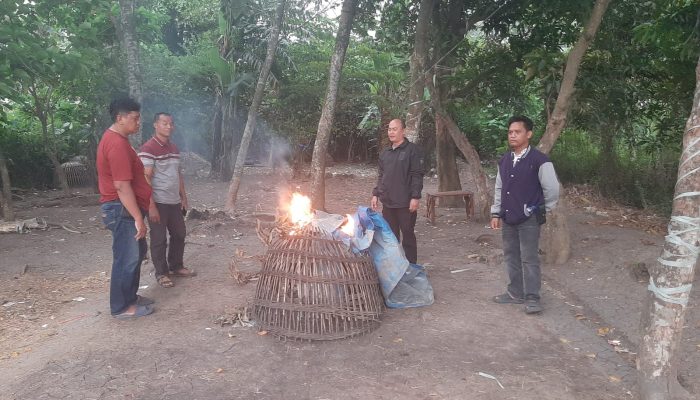 Polisi Datangi Lokasi Judi Sabung Ayam Di Krian