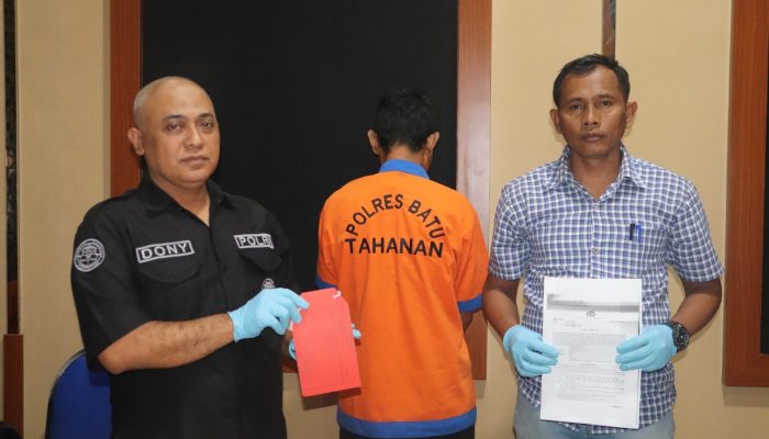 Respon Cepat Polres Batu Berhasil Amankan Tersangka Perampasan Hp Di Pujon