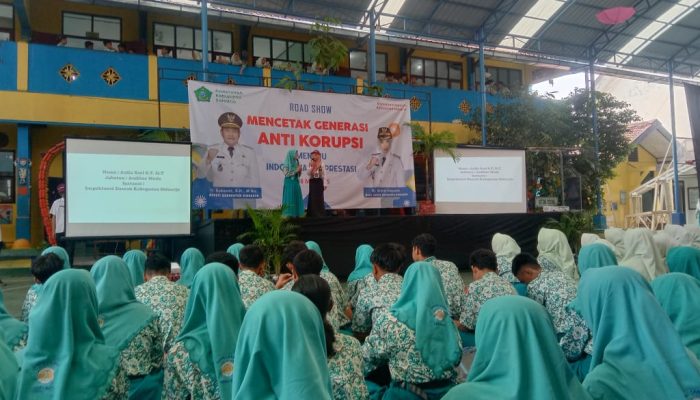 Tanamkan Nilai-Nilai Anti Korupsi Sejak Dini, Inspektorat Sidoarjo Gencar Sosialisasikan Pendidikan Anti Korupsi Kepada Pelajar