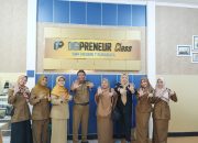 Smkn 7 Surabaya Cetak Lulusan Digital Entrepreneur, Implementasikan Kurikulum Coding Dan Ai