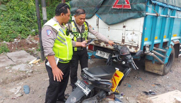 Tiga Remaja Meregang Nyawa Di Jalur Black Spot Taman Setelah Menabrak Truk Parkir