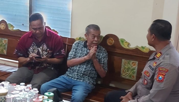 Kusnadi Mantan Ketua Dprd Jawa Timur Cabut Laporan Di Polsek Balongbendo